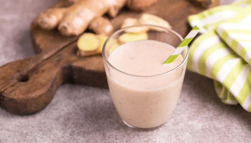 Smoothie poire-banane-gingembre