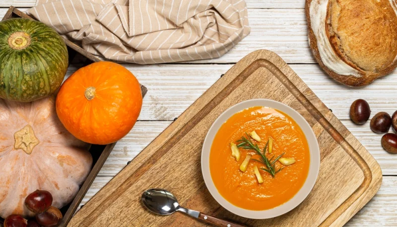 Soupe de courge butternut et châtaignes