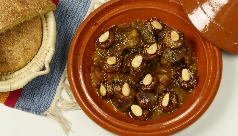 Tajine de veau aux pruneaux et amandes