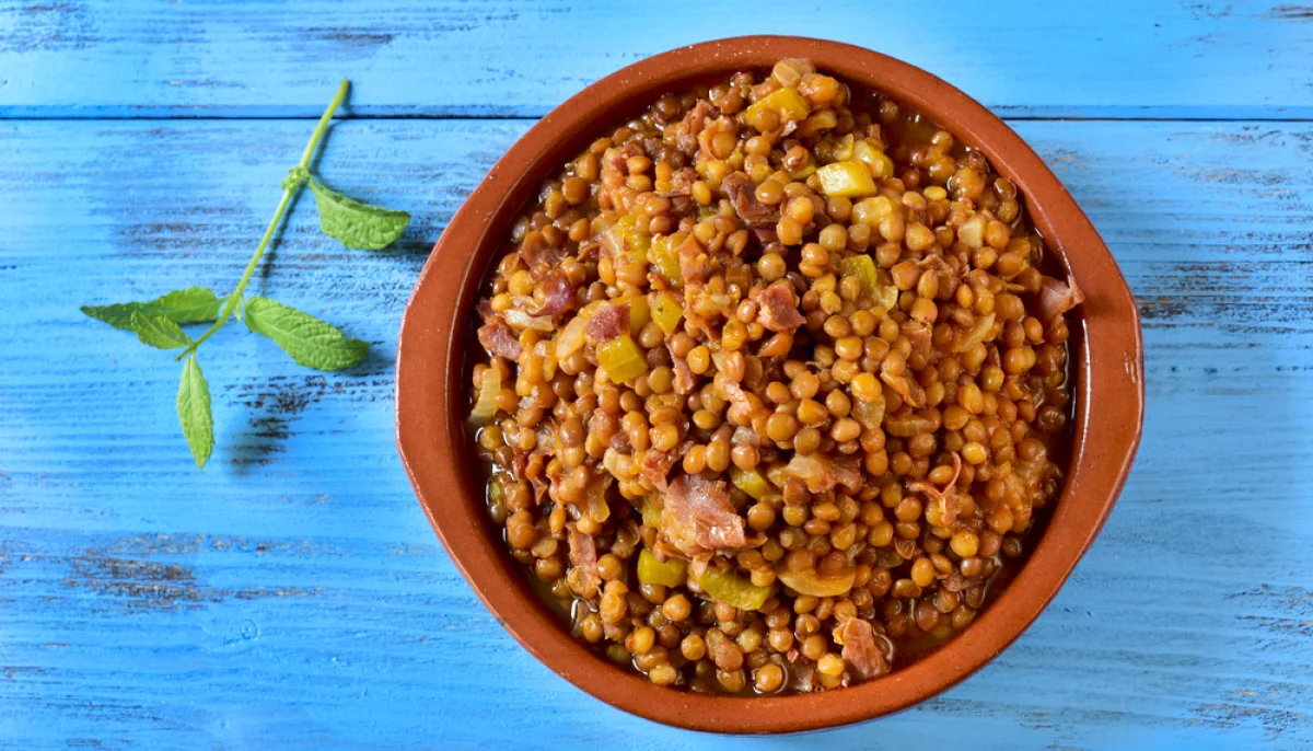 Ragoût de lentilles aux carottes et lardons
