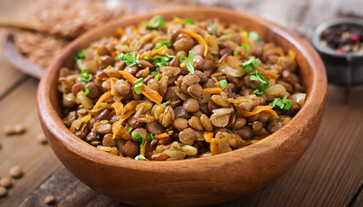 đ„ Salade de lentilles, carottes rĂąpĂ©es et vinaigrette moutardĂ©e