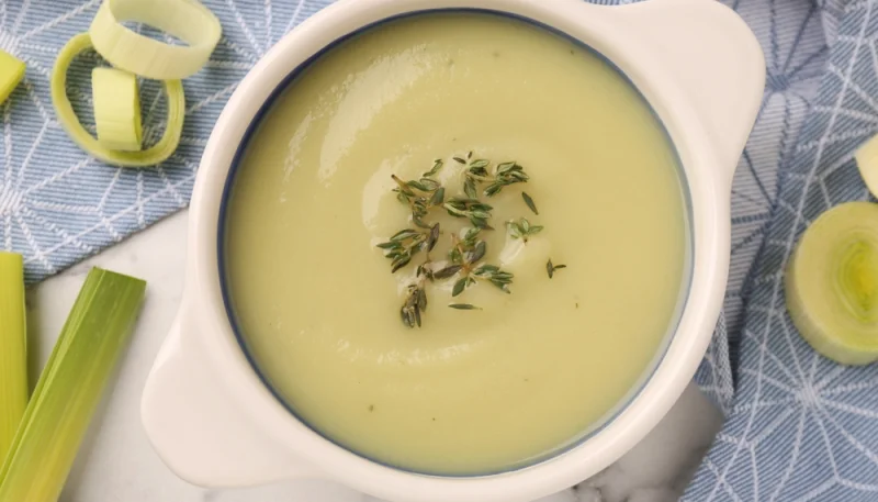 🥣 Soupe détox poireaux–pommes de terre