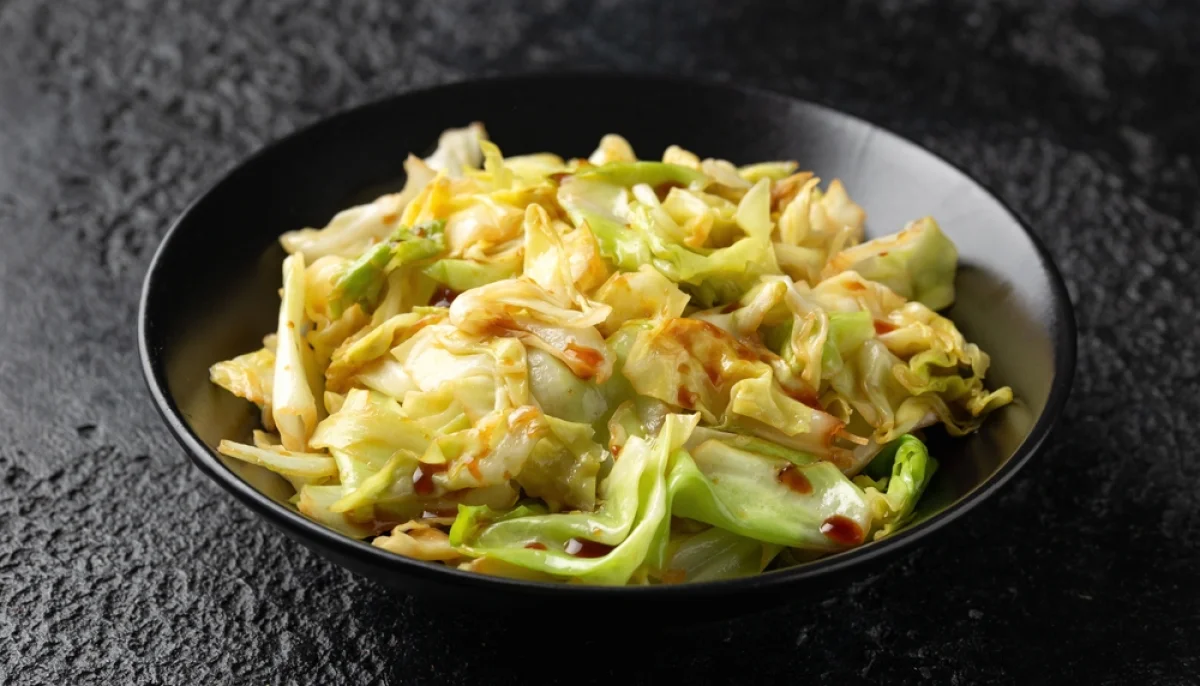 🥬Chou blanc sauté à l'ail