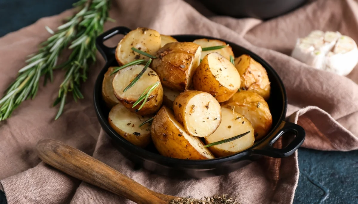 🥔 Pommes de terre rôties au romarin et à l’ail