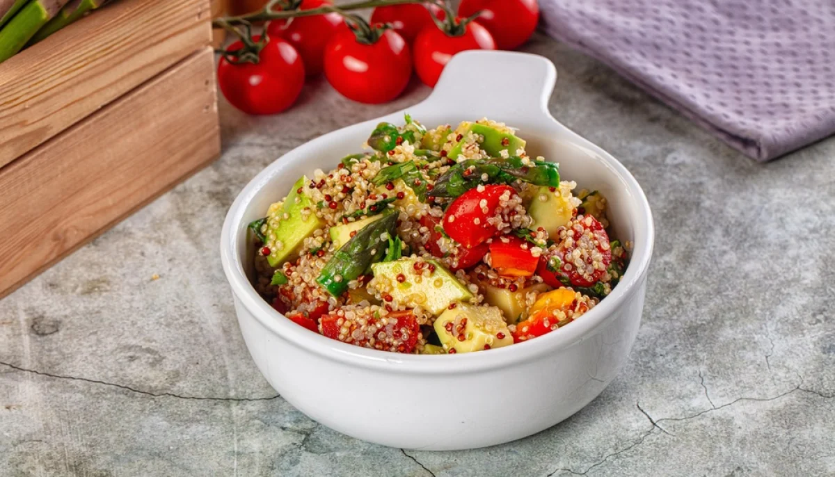 🥗Salade de quinoa, avocat et tomates