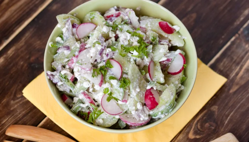 🥗Salade fraîche concombre, radis et fromage frais