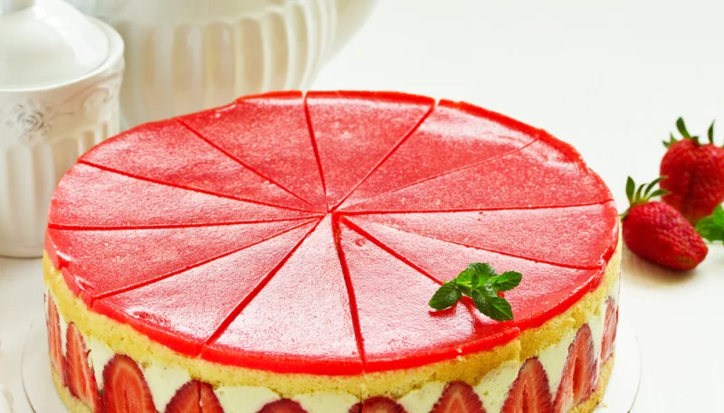 🍓 Fraisier ultra-facile en 30 minutes : la recette qui impressionne sans effort
