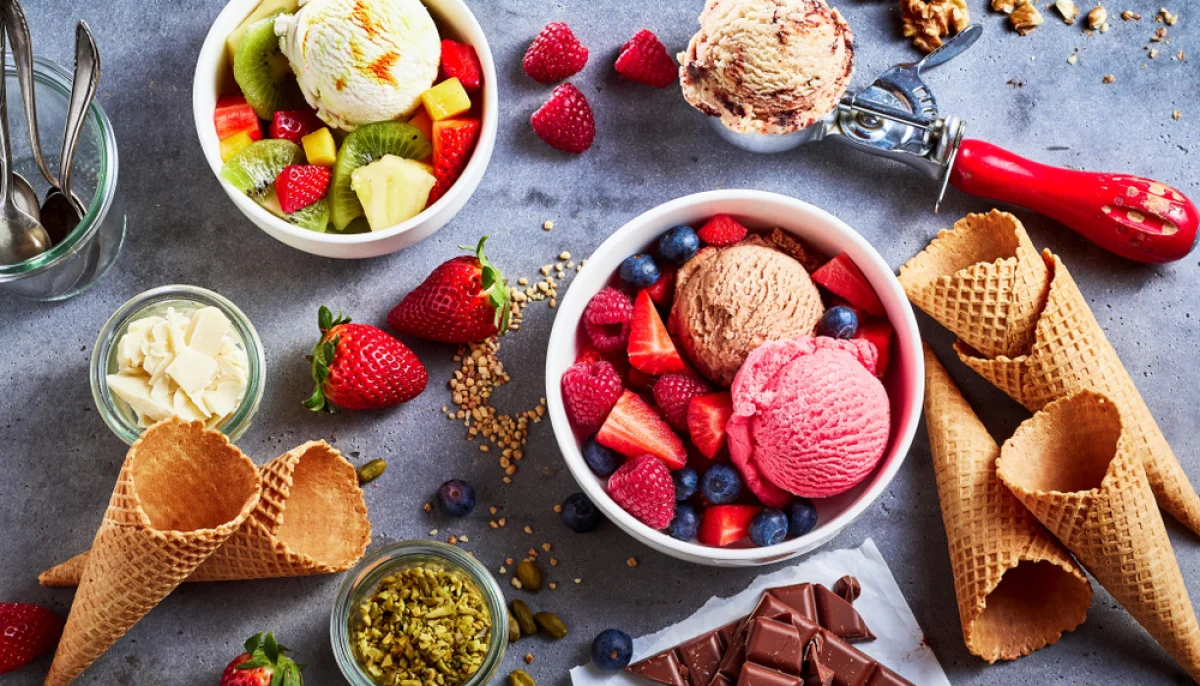 🍦 Glace maison sans sorbetière : 4 recettes crémeuses avec 3 ingrédients seulement