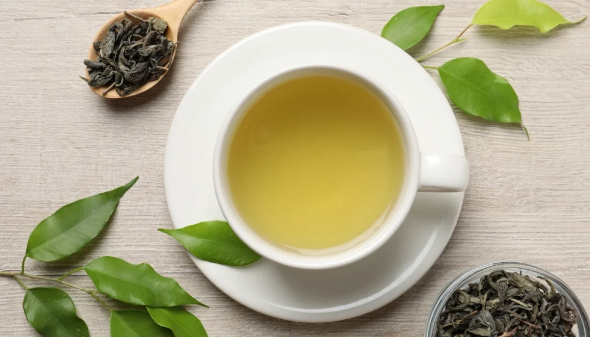 Thé vert en feuilles : Pourquoi privilégier la qualité premium pour vos instants thé