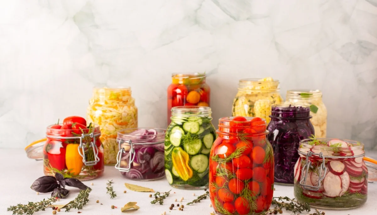 🫙 Pickles express en 10 minutes : concombres, radis, carottes — la technique qui change l'apéro