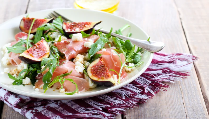 🥗Salade de figues fraîches, jambon cru et chèvre