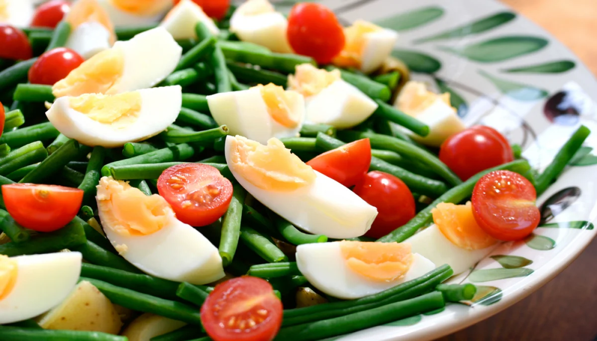🥗Salade de haricots verts, tomates confites et œufs mollets