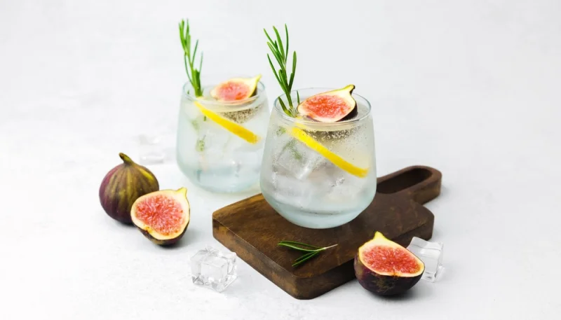 🍸 sans alcool aux figues, citron et romarin