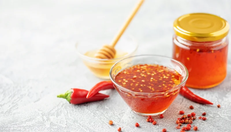 🍯 Hot honey : comment préparer le miel pimenté qui fait toujours autant parler de lui ?