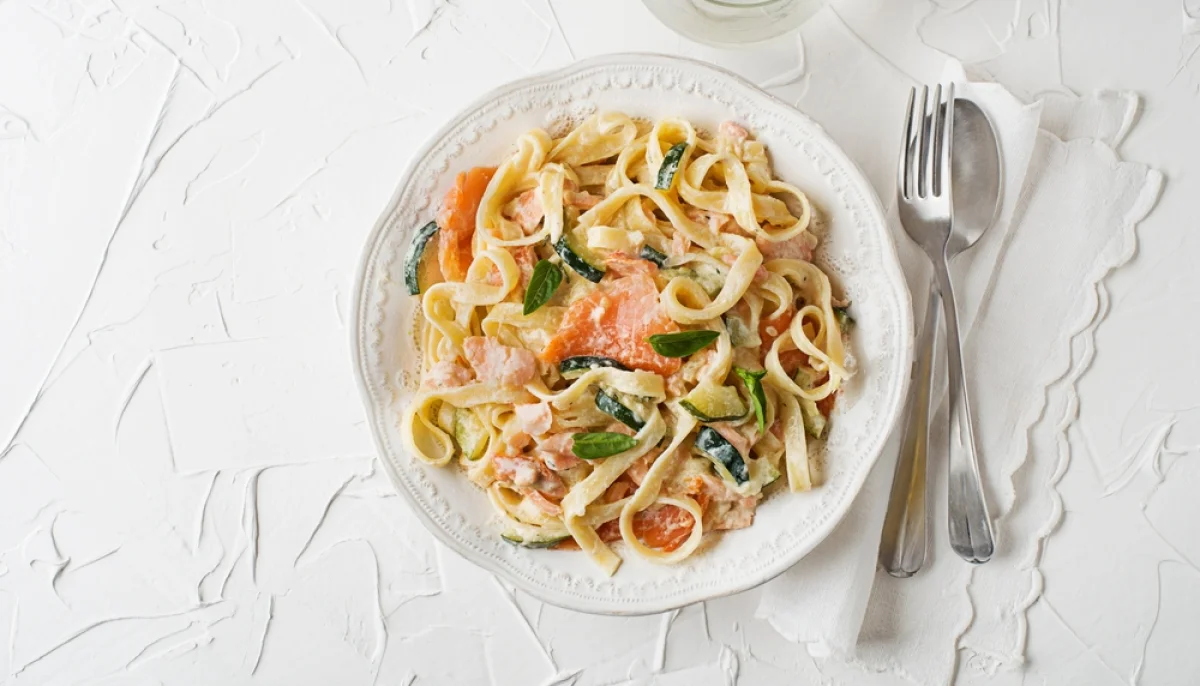 🍝Pâtes crémeuses courgette et saumon
