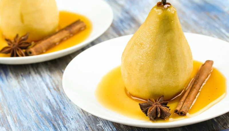 🍐Poires pochées au thé et à la cannelle