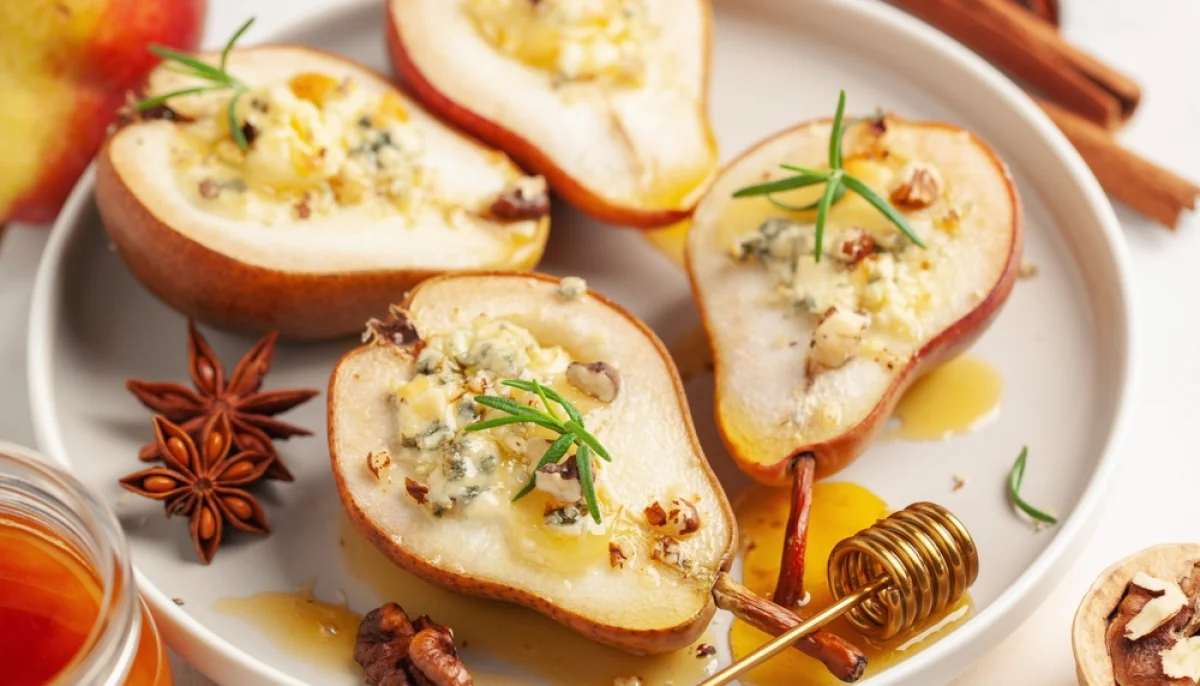 🍐 Poires rôties au bleu, miel et noix