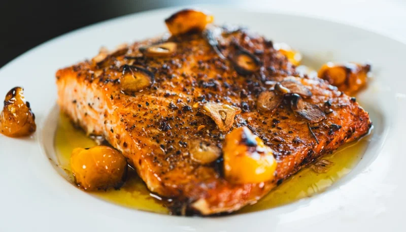 🐟 Saumon rôti à l’ail confit et au citron