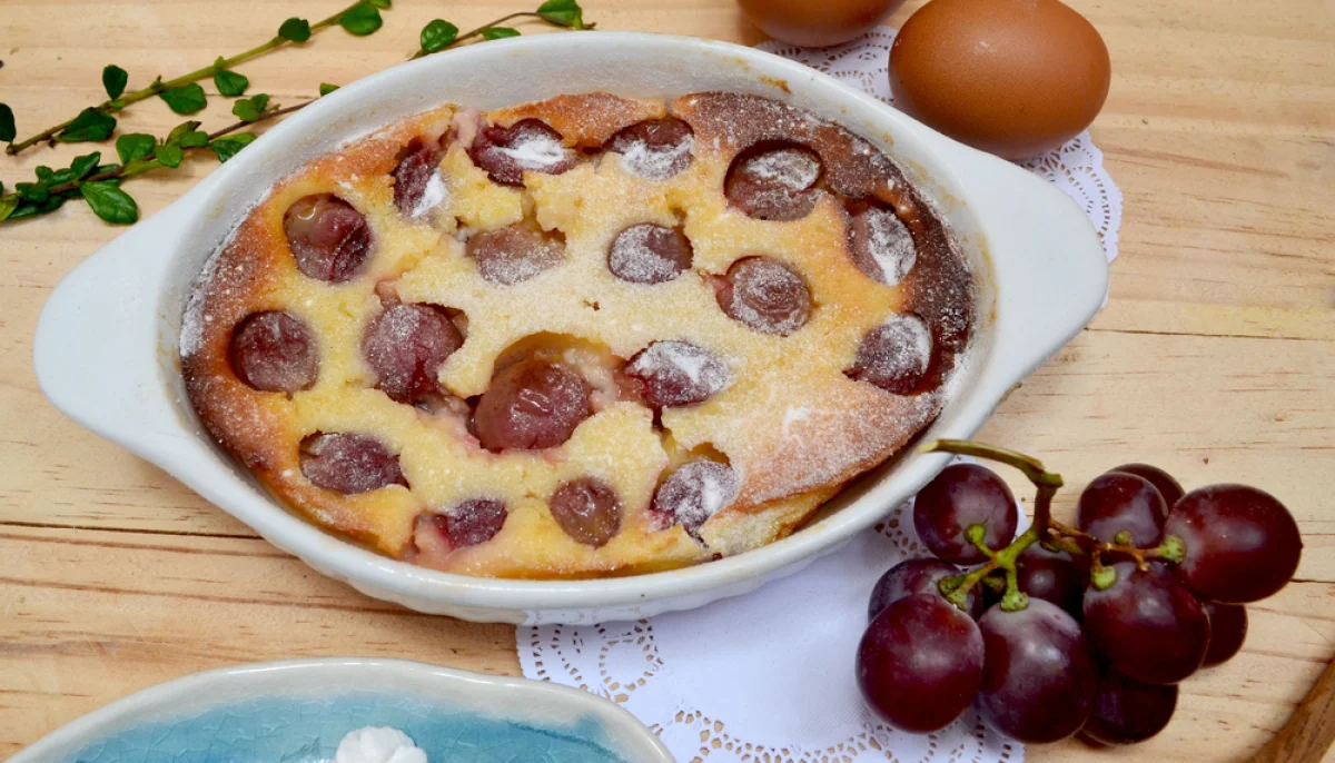 🍇Clafoutis aux raisins frais et à la farine de châtaigne
