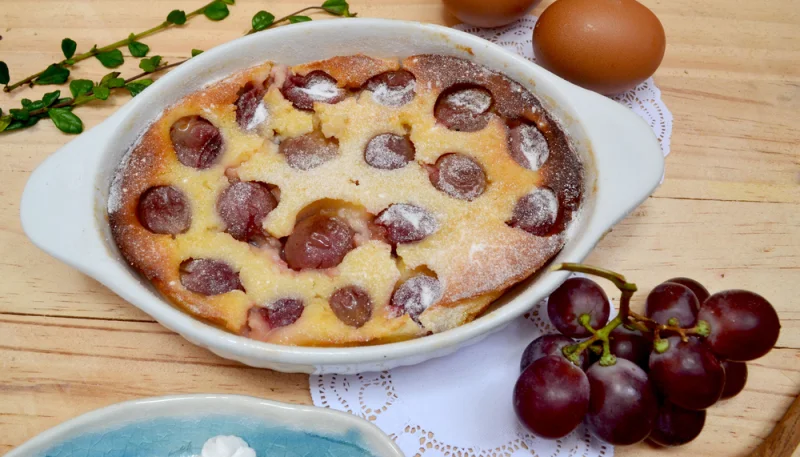 🍇Clafoutis aux raisins frais et à la farine de châtaigne