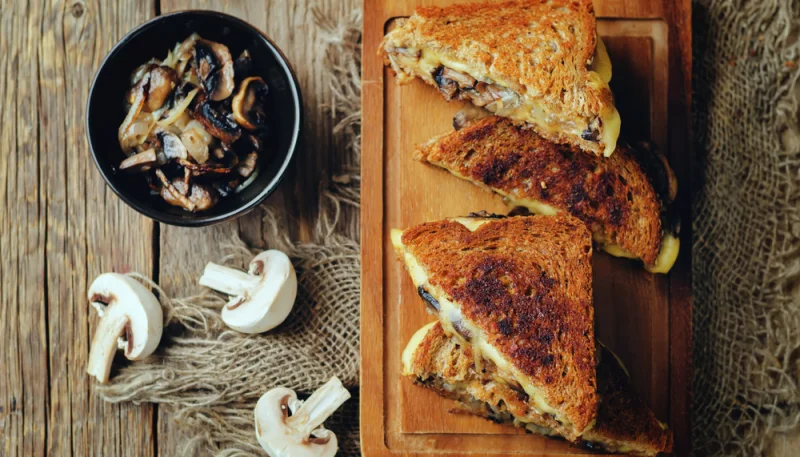 🥪Croque-monsieur aux champignons, poireaux et comté